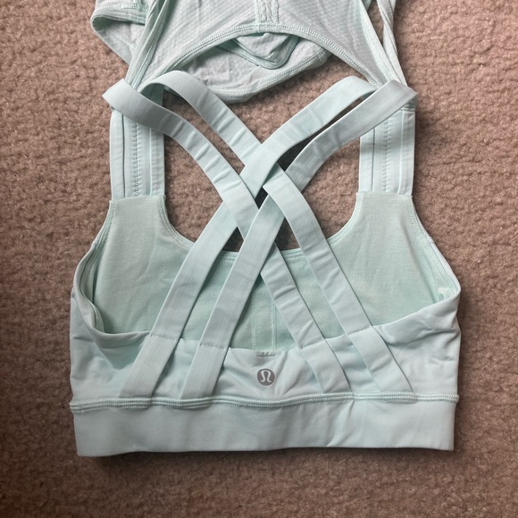 Lululemon tank sz. 4 - Picture 3 of 5